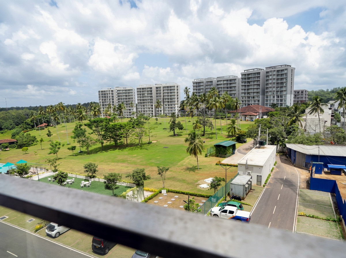 Green Fairway Views